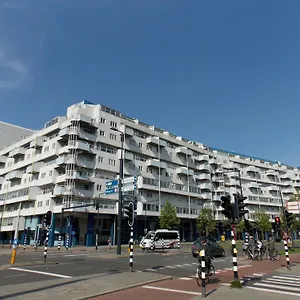 https://weena-house.ihotelsrotterdam.com